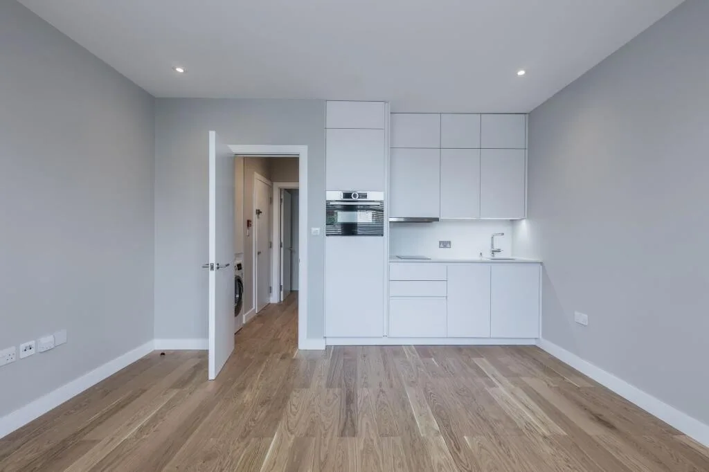 Ground floor studio flat for rent