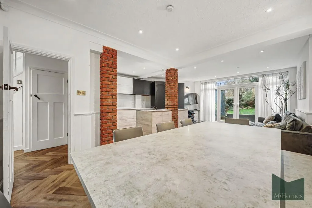 4 bedroom house for rent