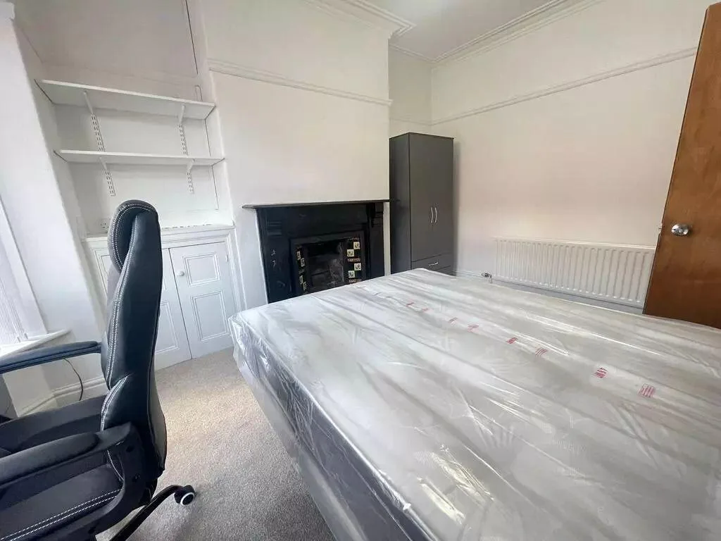 4 bedroom terraced house for rent