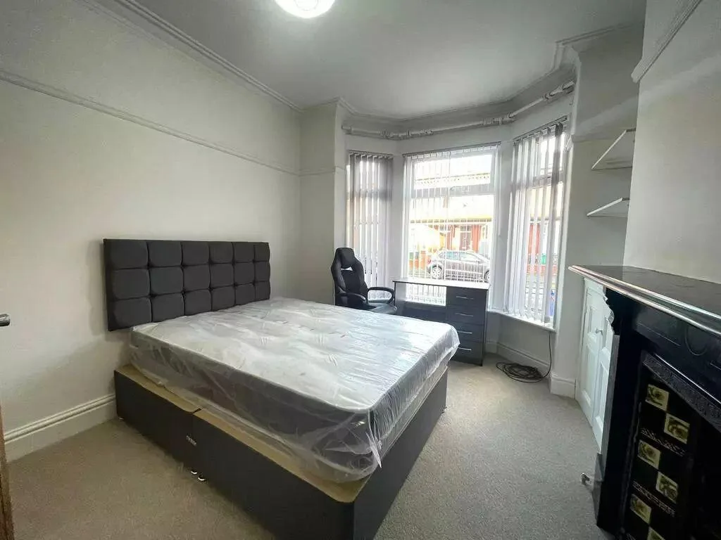 4 bedroom terraced house for rent