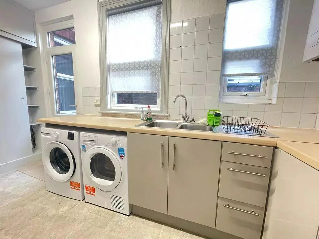 4 bedroom terraced house for rent