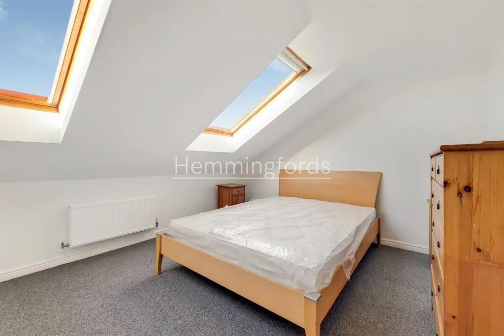 2 bedroom maisonette for rent