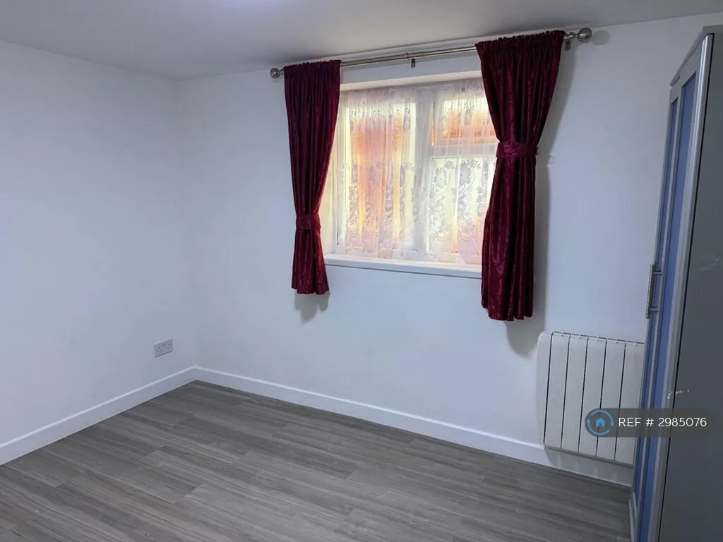 2 bedroom bungalow for rent