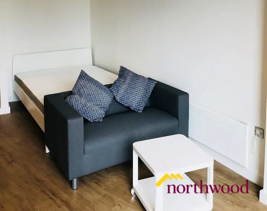 Studio flat for rent