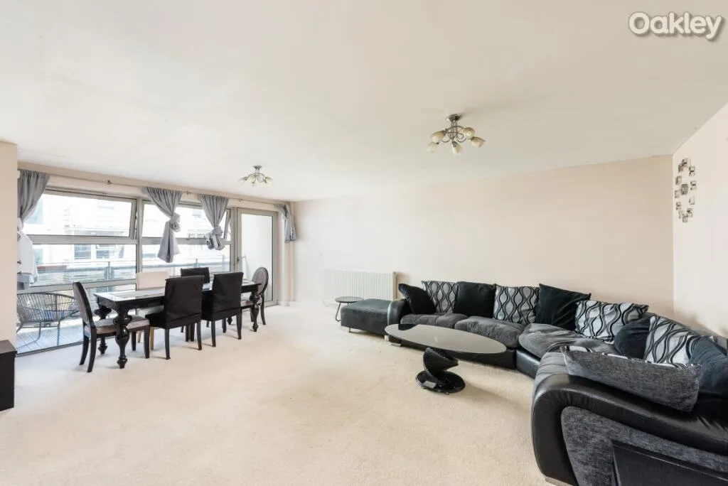 3 bedroom flat for rent