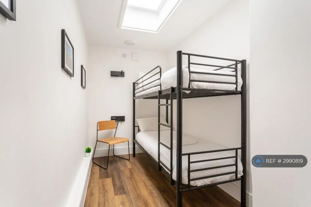 3 bedroom flat for rent