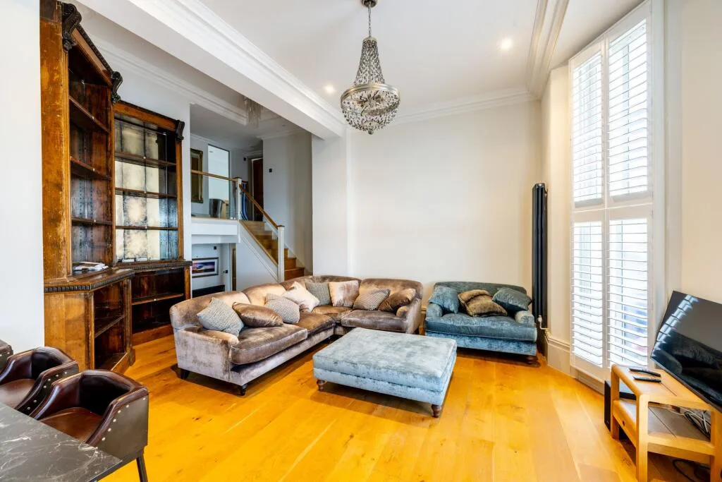 3 bedroom flat for rent