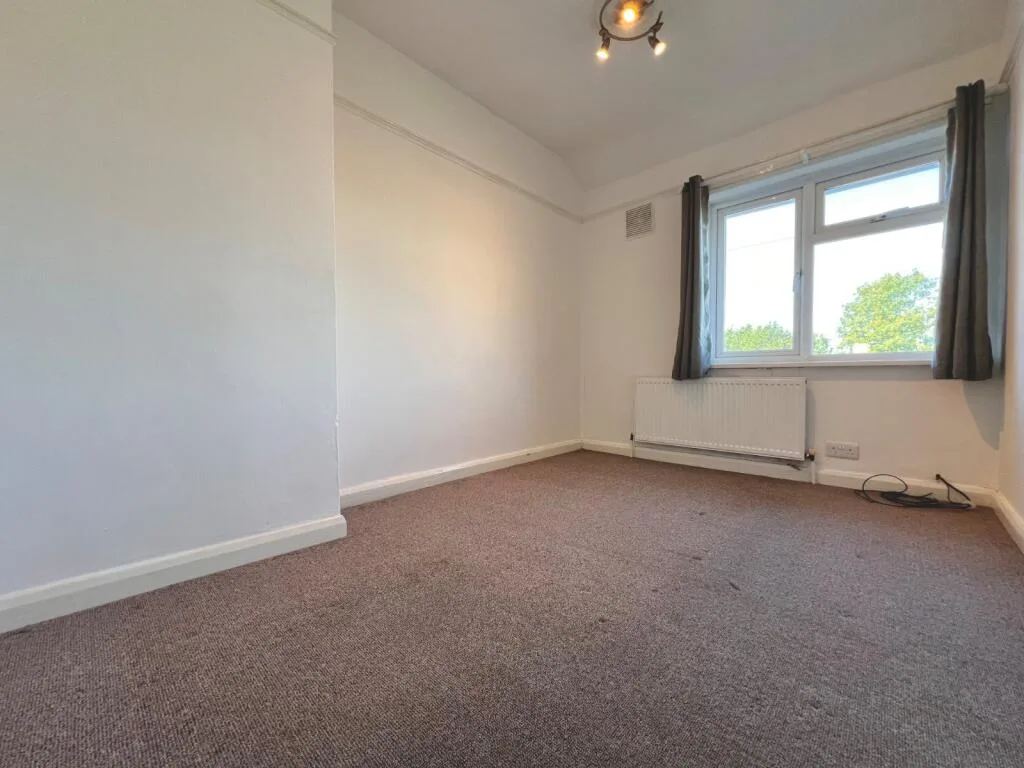 2 bedroom end of terrace house for rent