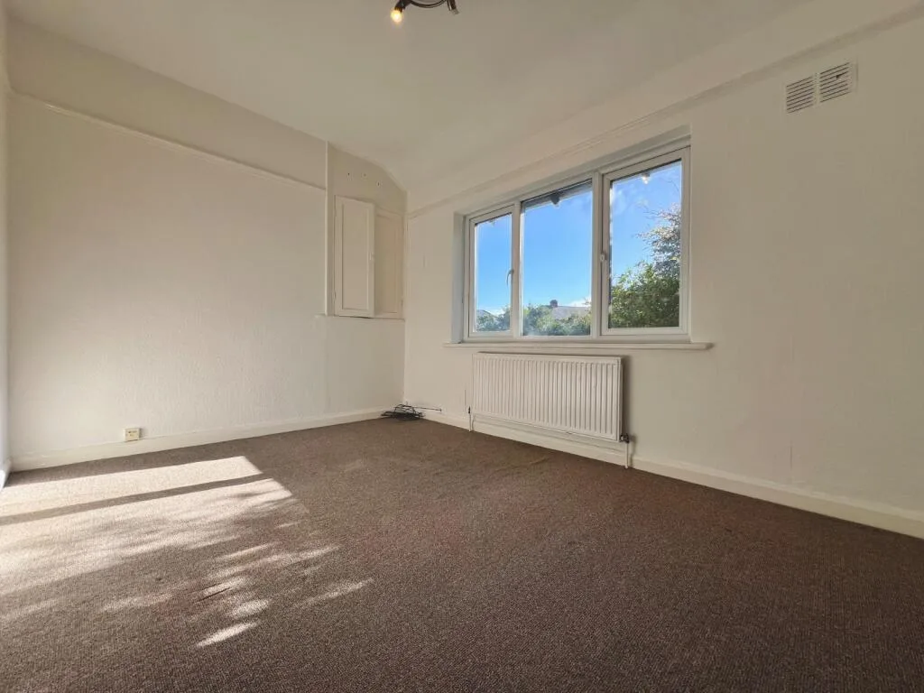 2 bedroom end of terrace house for rent