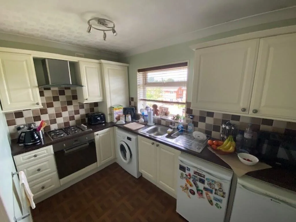 2 bedroom maisonette for rent