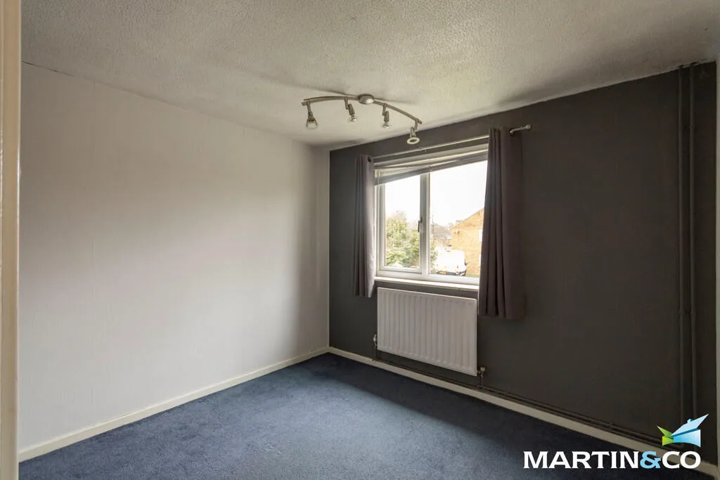 2 bedroom maisonette for rent