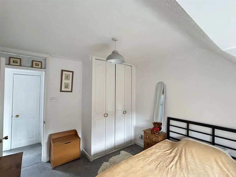 2 bedroom house for rent