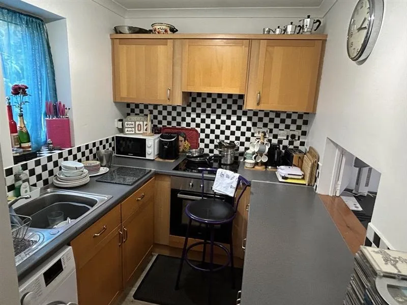 2 bedroom house for rent