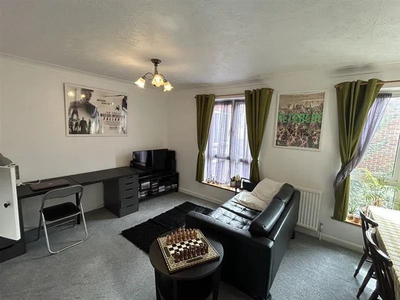 2 bedroom house for rent