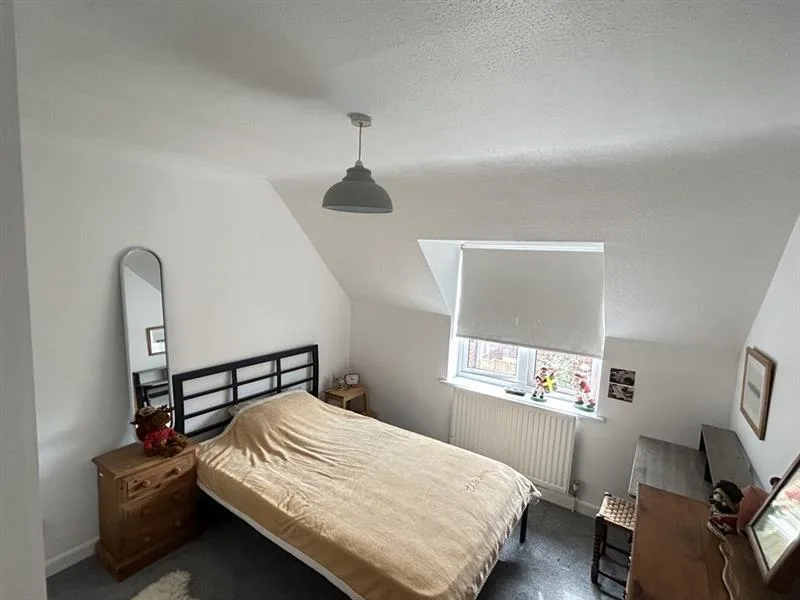 2 bedroom house for rent