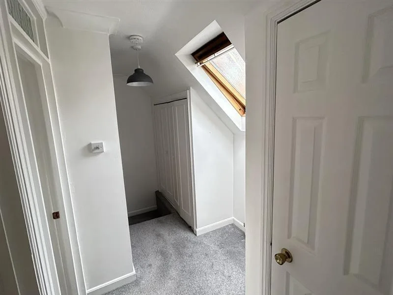 2 bedroom house for rent