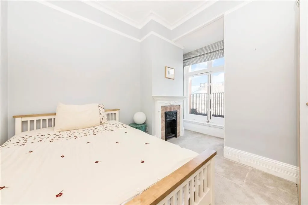4 bedroom flat for rent