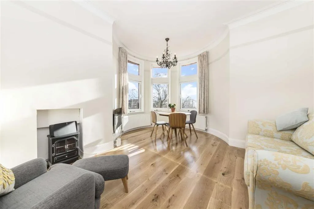 4 bedroom flat for rent