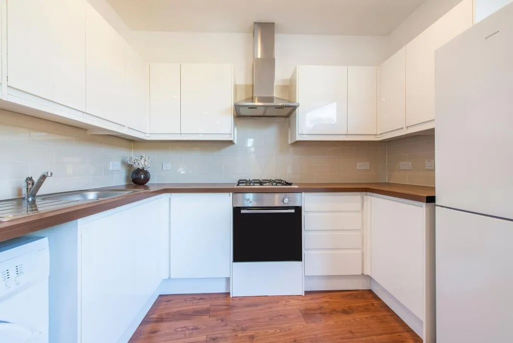 2 bedroom detached house for rent