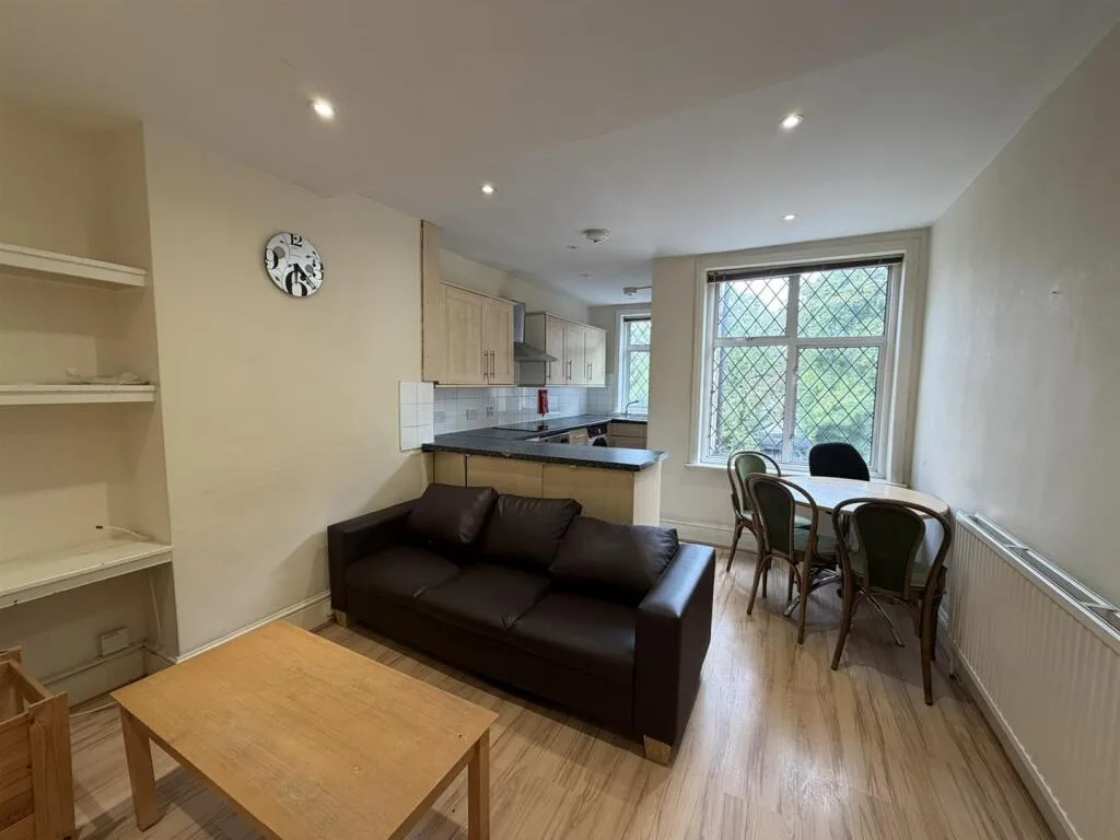 3 bedroom apartment for rent