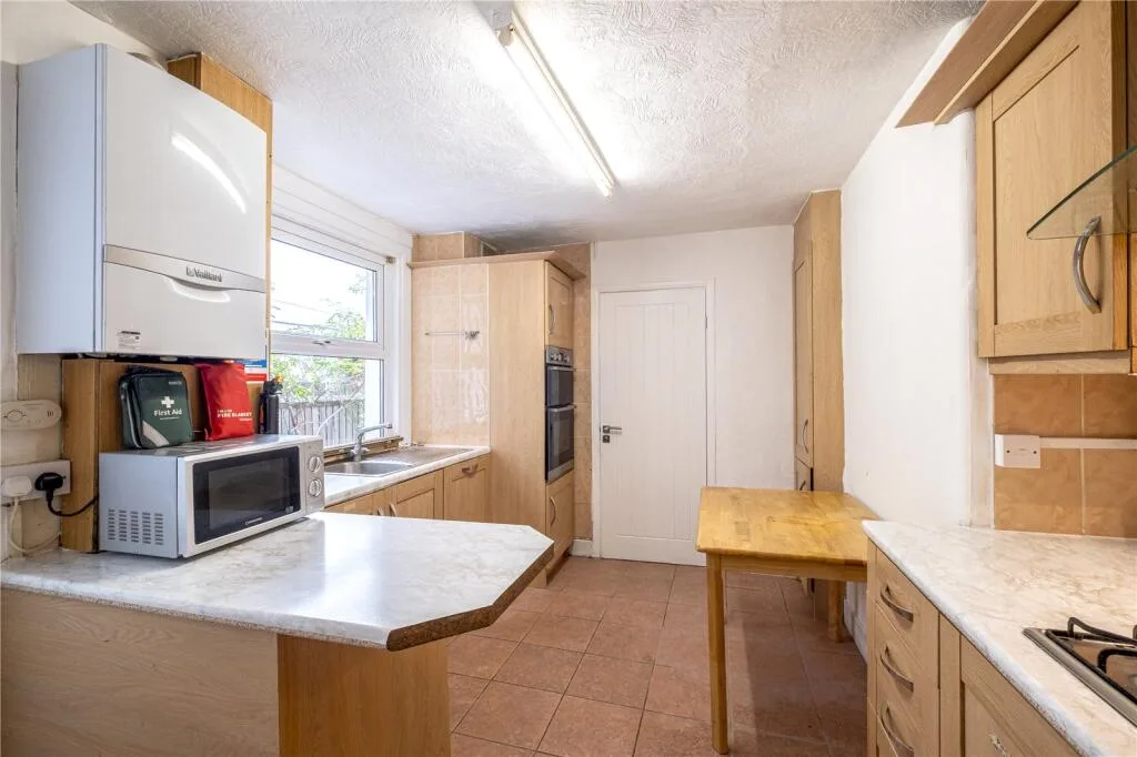 4 bedroom terraced house for rent