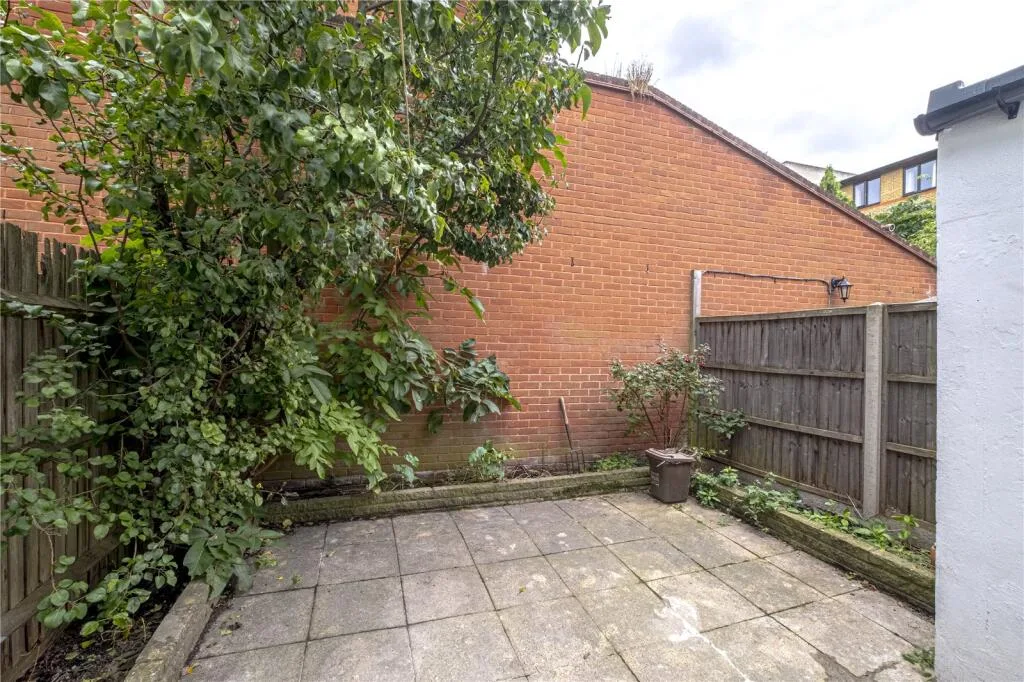 4 bedroom terraced house for rent