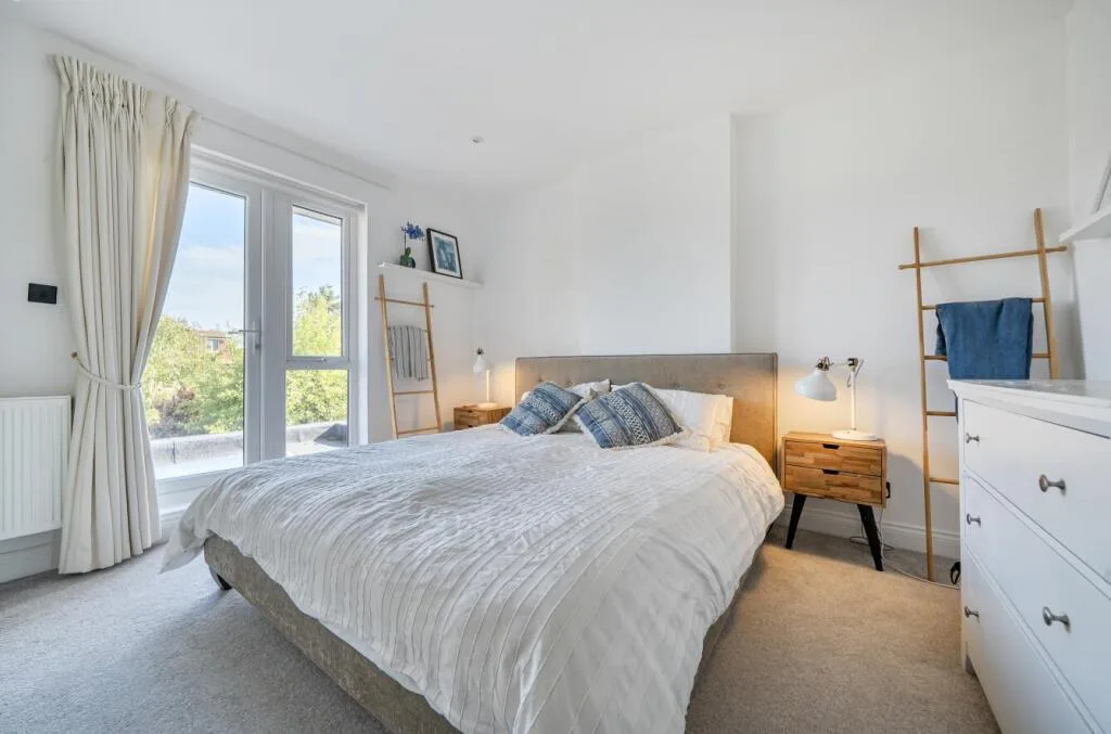 4 bedroom semi-detached house for rent