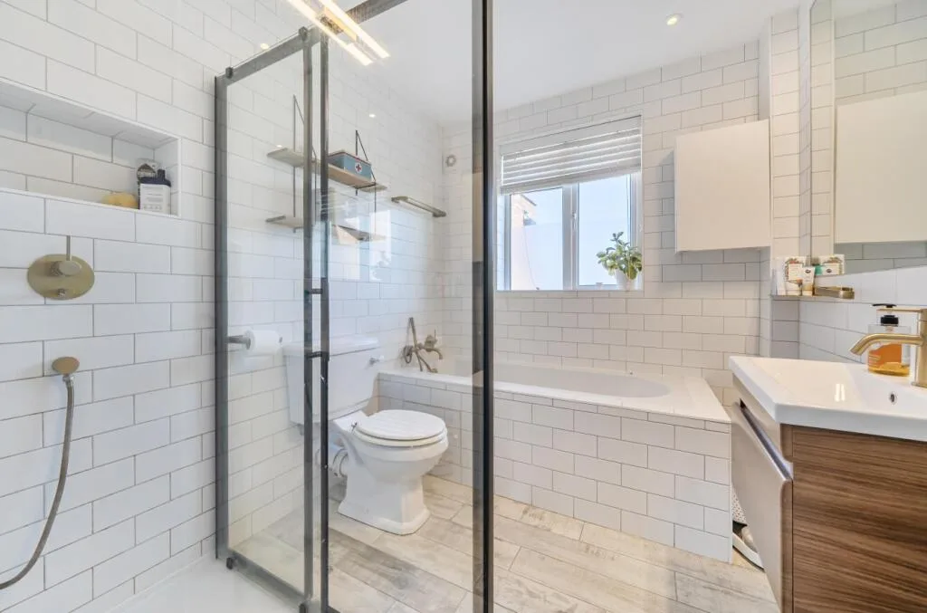 4 bedroom semi-detached house for rent