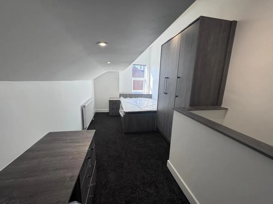 2 bedroom house for rent