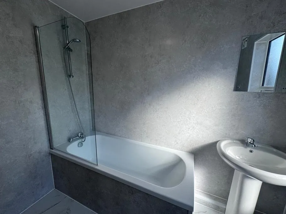 2 bedroom house for rent