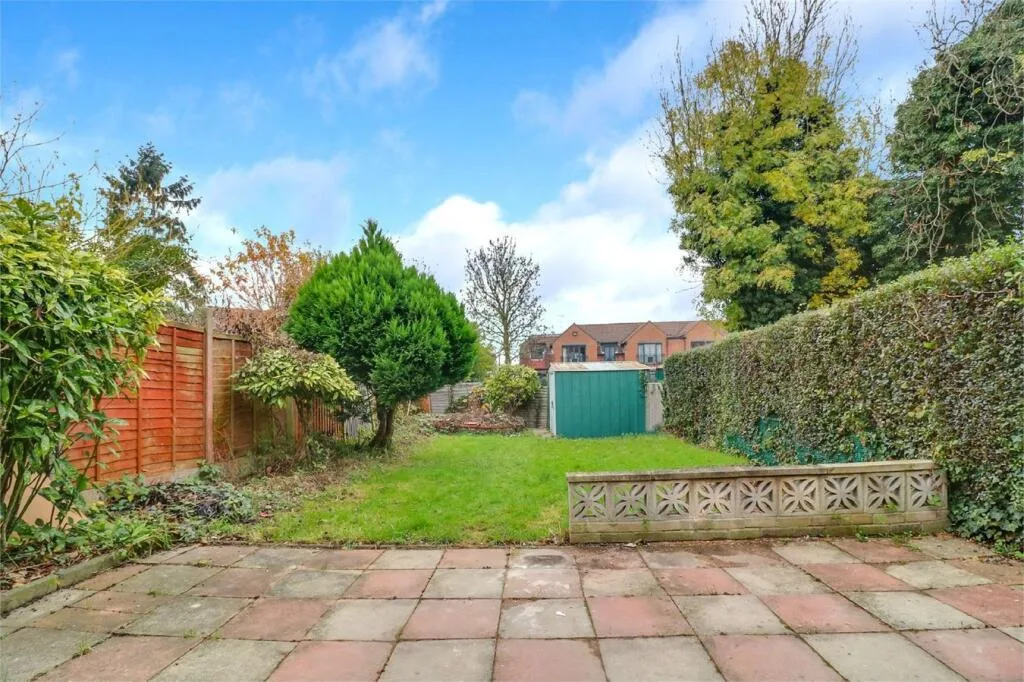 3 bedroom semi-detached house for rent