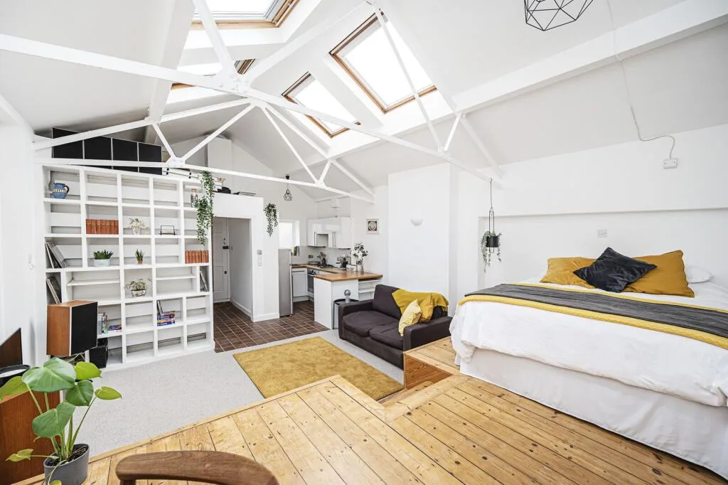 Studio flat for rent