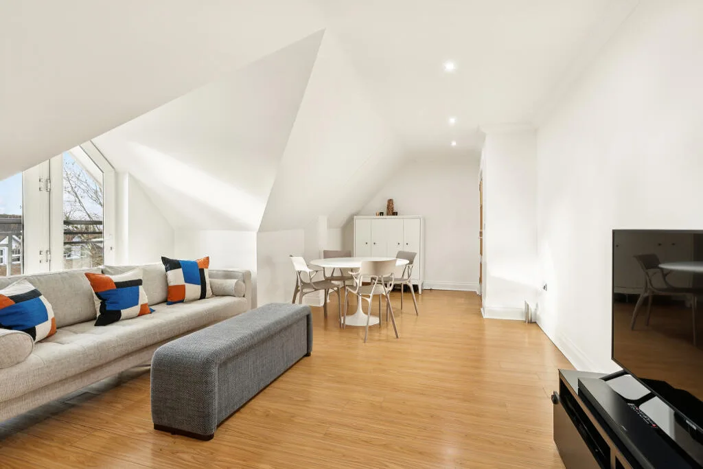 2 bedroom flat for rent