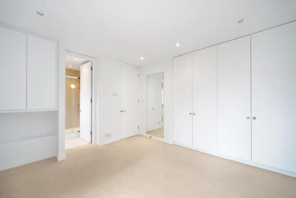 3 bedroom maisonette for rent
