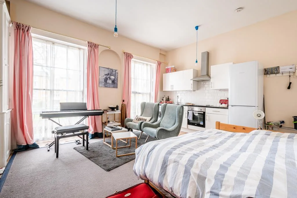 Studio apartment for rent