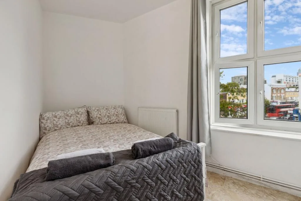 3 bedroom flat for rent
