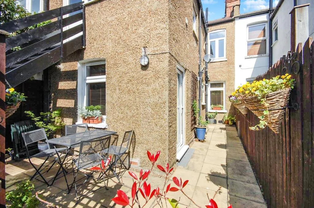 1 bedroom flat for rent