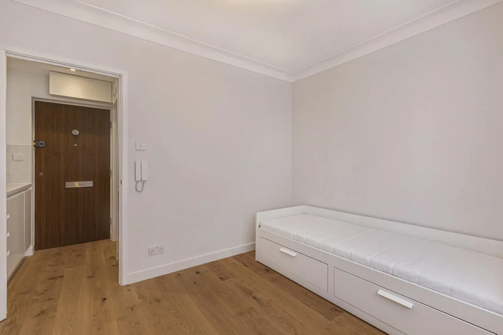 Studio flat for rent