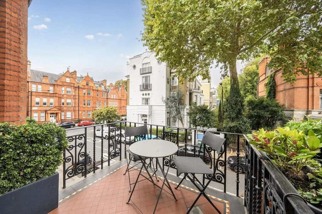 2 bedroom flat for rent