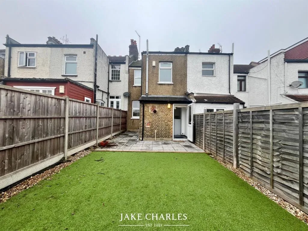 2 bedroom terraced house for rent
