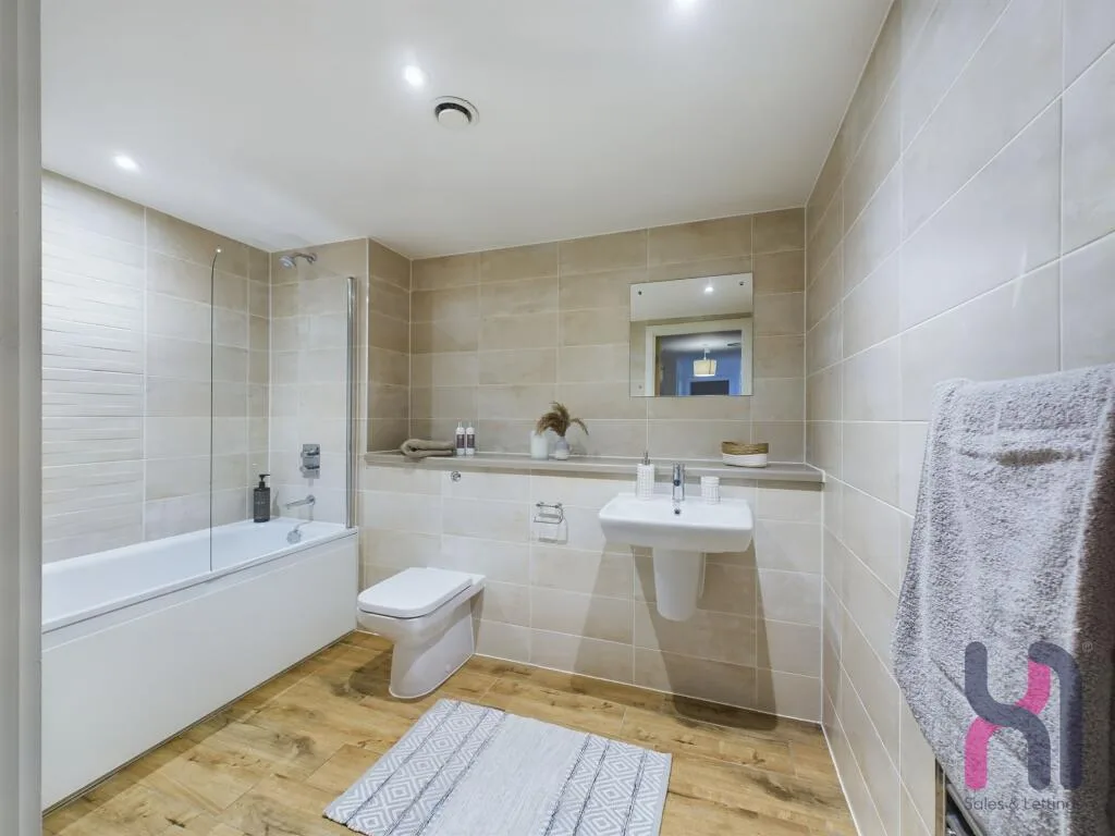 2 bedroom flat for rent