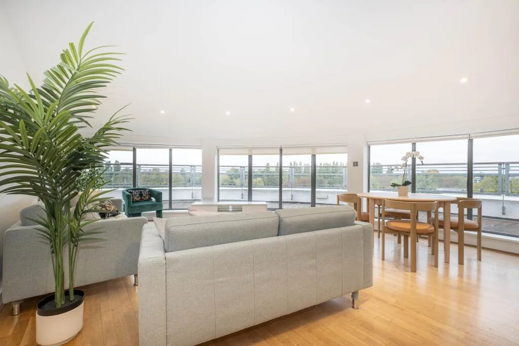 3 bedroom penthouse for rent