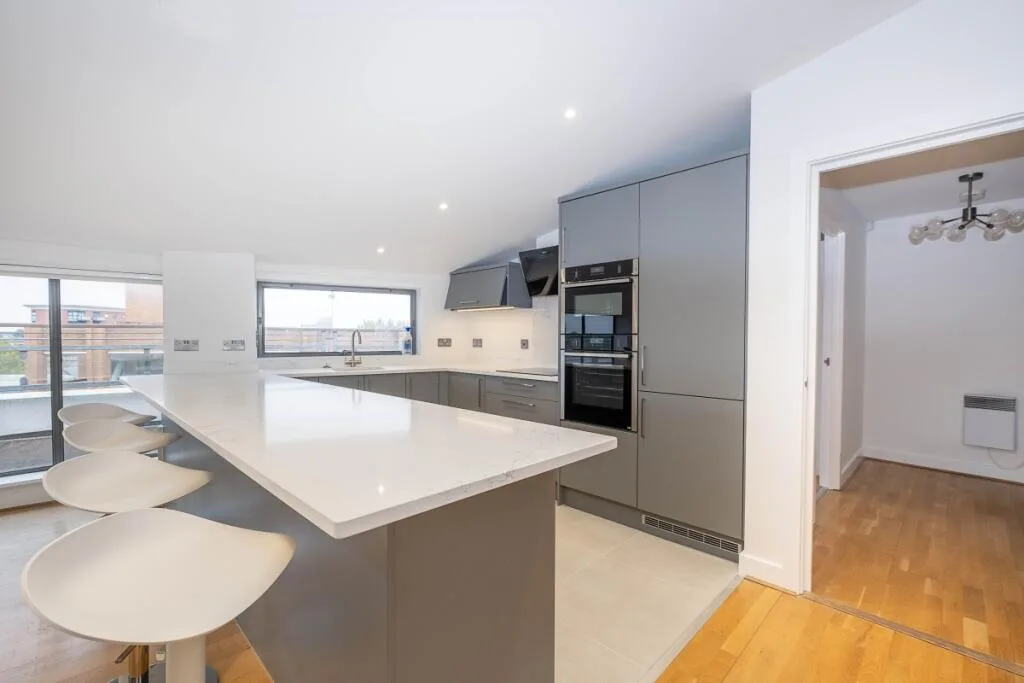 3 bedroom penthouse for rent