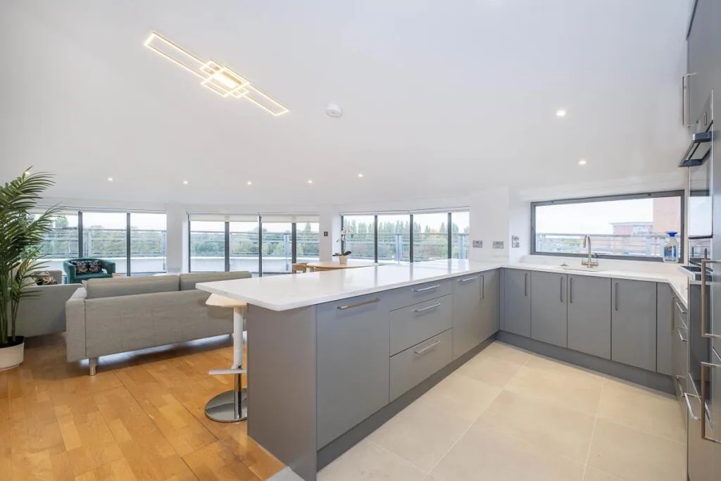 3 bedroom penthouse for rent