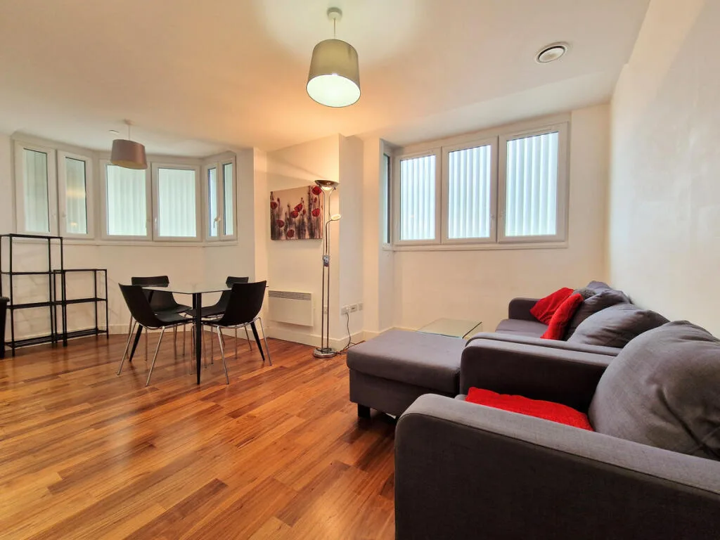 2 bedroom apartment for rent