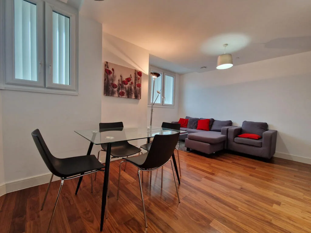 2 bedroom apartment for rent