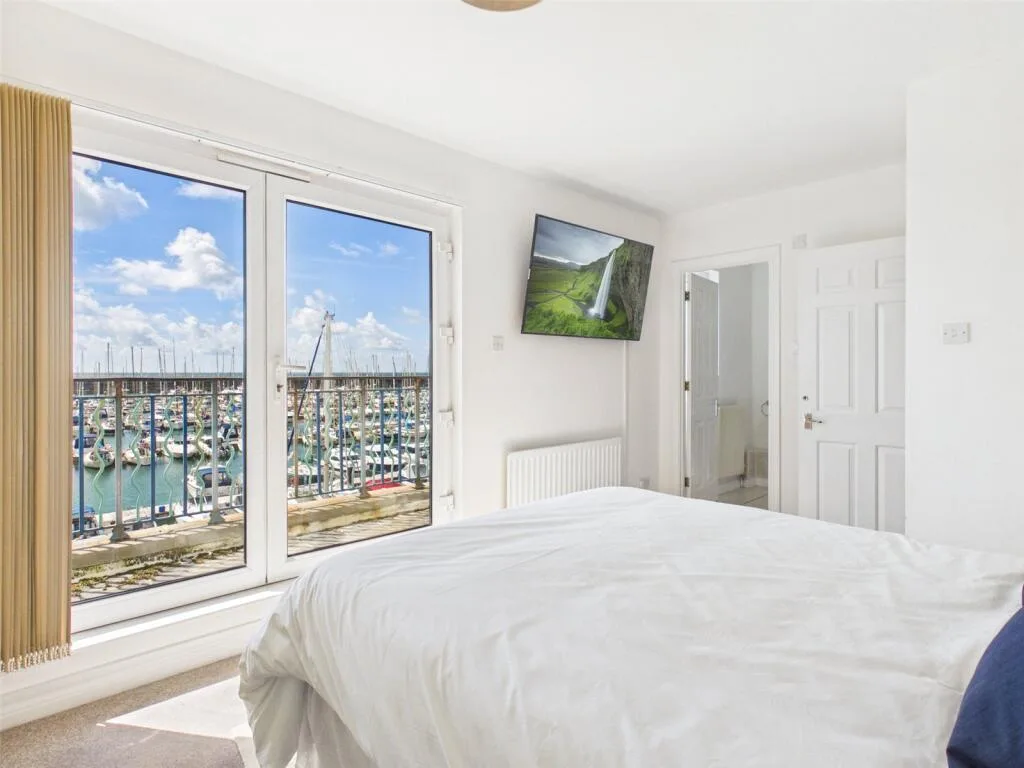 4 bedroom penthouse for rent