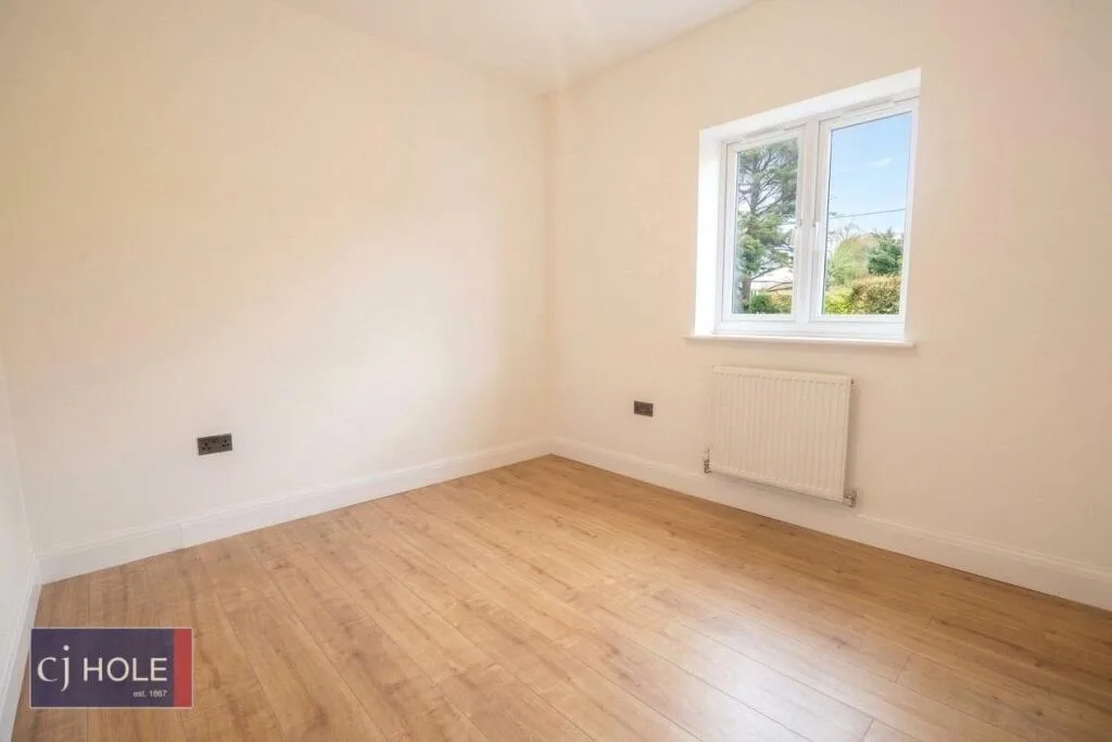 3 bedroom end of terrace house for rent