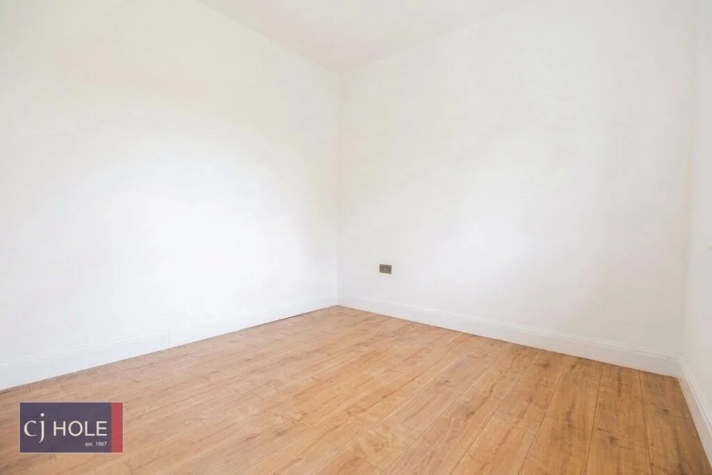 3 bedroom end of terrace house for rent