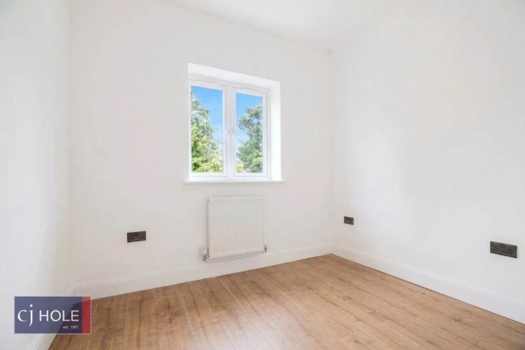 3 bedroom end of terrace house for rent